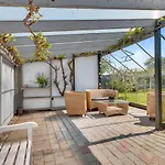 Holken 14, Comfortable Vacation In The Town Of