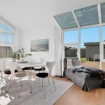 Holken 14, Comfortable Vacation In The Town Of Holiday home