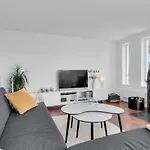 Holken 14, Comfortable Vacation In The Town Of Holiday home *