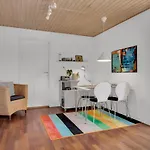 Holiday home Holken 14, Comfortable Vacation In The Town Of Lokken