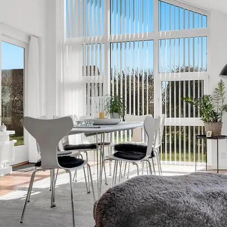 Holken 14, Comfortable Vacation In The Town Of Ferienhaus