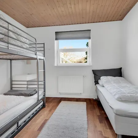 Ferienhaus Holken 14, Comfortable Vacation In The Town Of Løkken